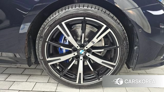BMW 5 Series (G60) id 4664759 из Кореи 13