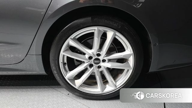 Audi A7 (4K) id 4376385 из Кореи 13