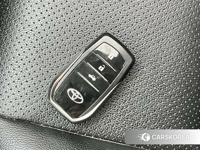 Toyota Corolla id 4348978 из Китая 13