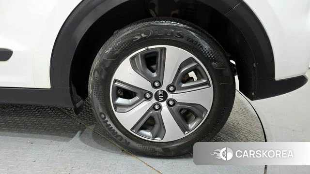 Kia Niro id 4251323 из Кореи 13