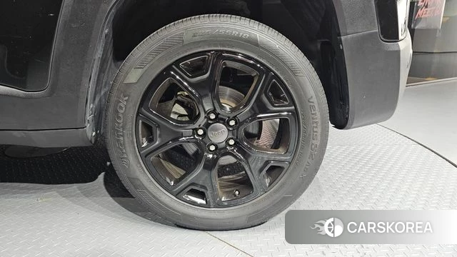Jeep Renegade id 4536450 из Кореи 13