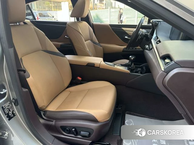Lexus ES id 4221002 из Китая 13