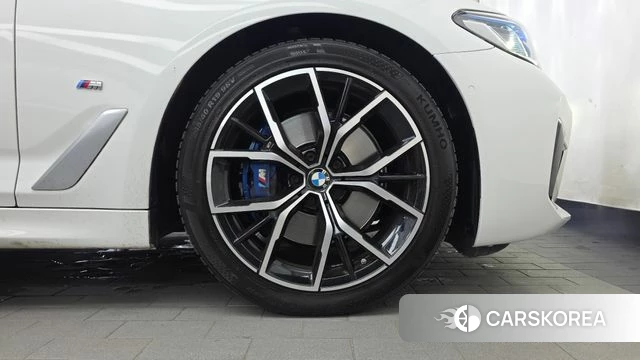 BMW 5 Series (G30) id 4880678 из Кореи 13