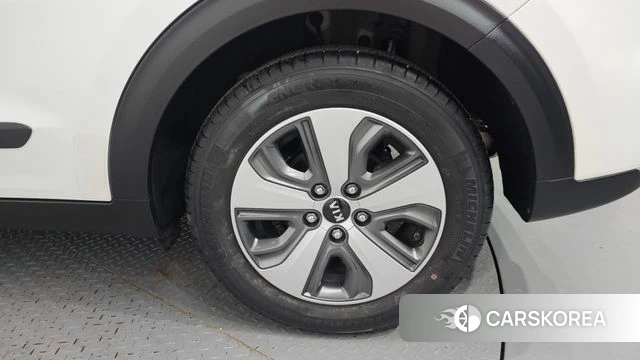 Kia Niro id 4285620 из Кореи 13