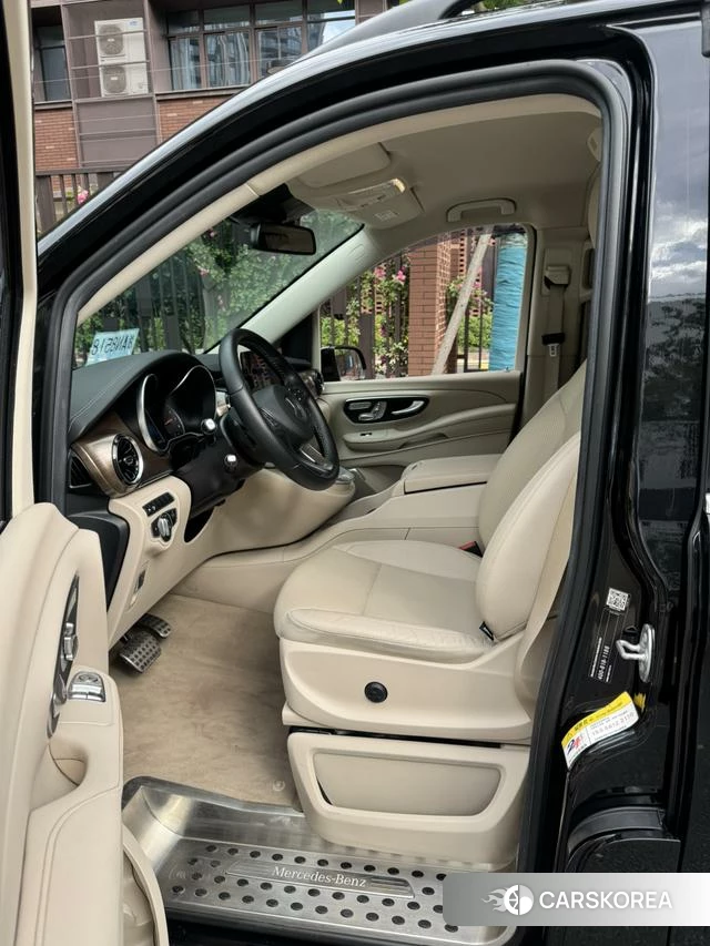 Mercedes-Benz V-class id 4367473 из Китая 13