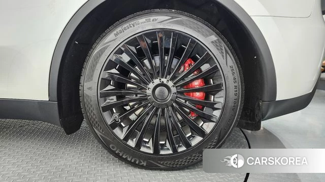 Tesla Model Y id 4618137 из Кореи 13
