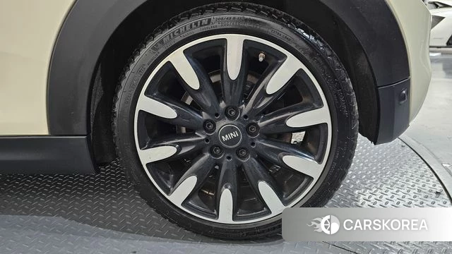 Mini Cooper S Convertible id 4285490 из Кореи 13