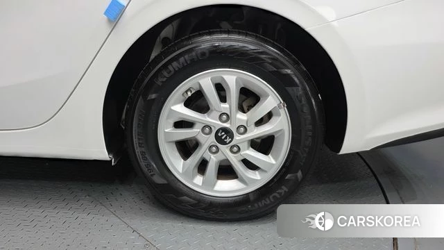 Kia Come New K3 id 4794302 из Кореи 13