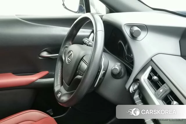 Lexus UX id 4254255 из Китая 13
