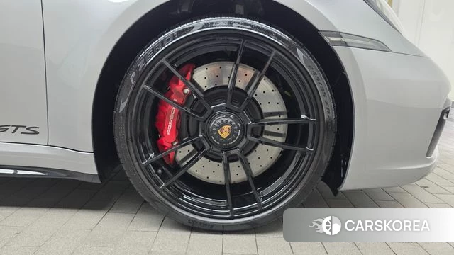 Porsche 911(992) id 4700860 из Кореи 13