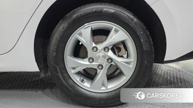Hyundai Avante (CN7) id 4429760 из Кореи 13