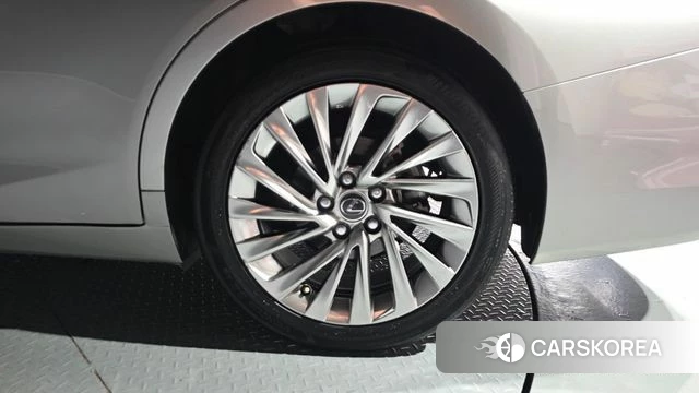 Lexus ES300h 7th generation id 4519173 из Кореи 13