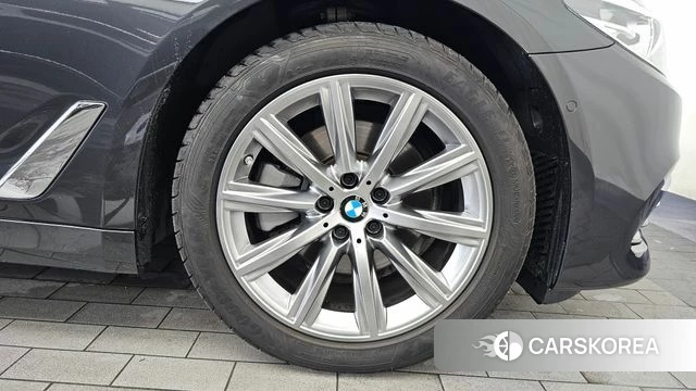BMW 5 Series (G30) id 4610408 из Кореи 13