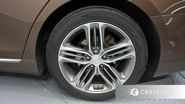 Hyundai Grandeur IG id 4318391 из Кореи 13