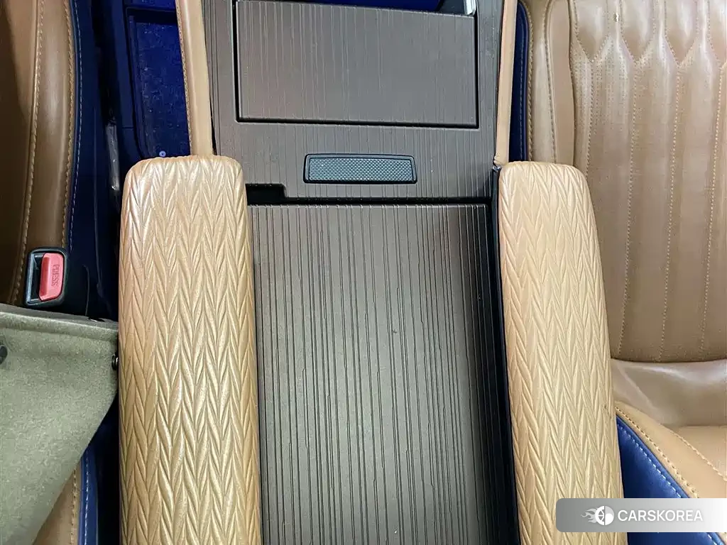 Toyota Sienna id 4599720 из Китая 13