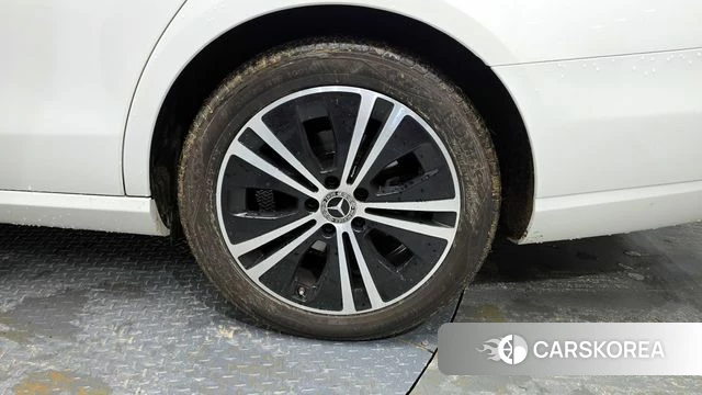 Mercedes-Benz E-Class W213 id 4355956 из Кореи 13