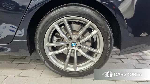 BMW 5 Series (G30) id 4747001 из Кореи 13