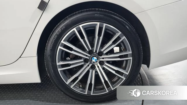 BMW 3 Series (G20) id 4196319 из Кореи 13