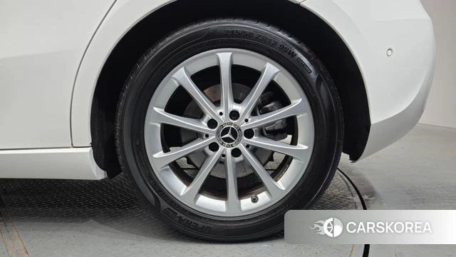 Mercedes-Benz A-Class W177 id 4759702 из Кореи 13
