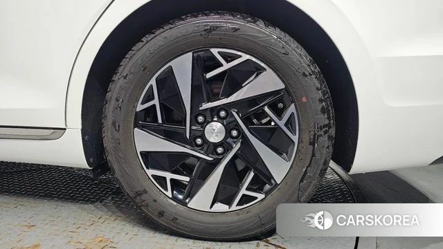 Hyundai The New Grandeur IG Hybrid id 4753830 из Кореи 13