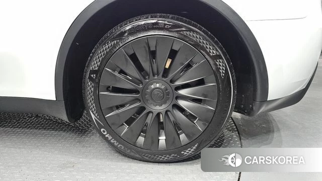 Tesla Model Y id 4744520 из Кореи 13