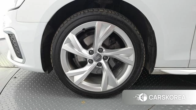 Audi A4 (B9) id 4849100 из Кореи 13