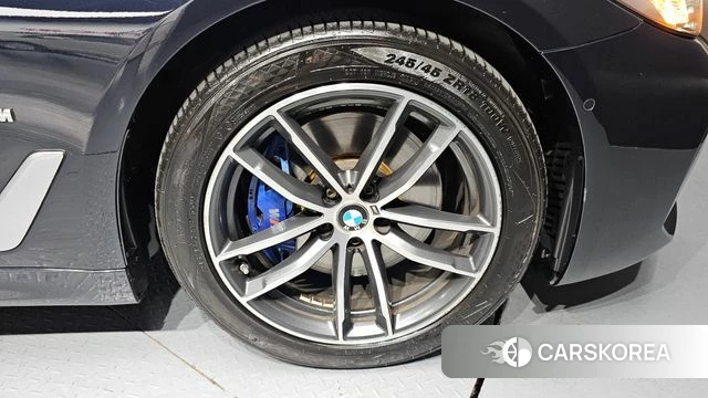 BMW 5 Series (G30) id 4556505 из Кореи 13