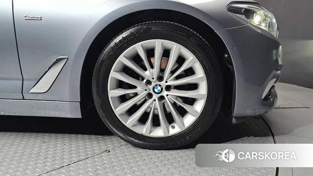 BMW 5 Series (G30) id 4459670 из Кореи 13