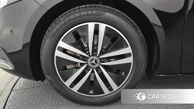 Mercedes-Benz A-Class W177 id 4416070 из Кореи 13