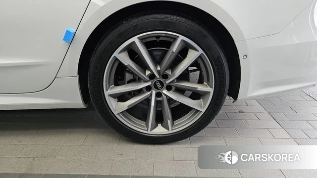 Audi A7 (4K) id 4625014 из Кореи 13