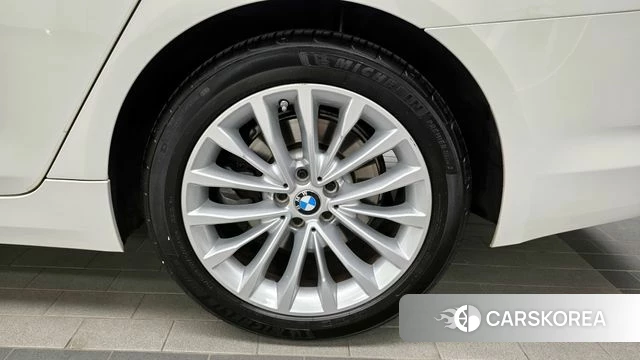BMW 5 Series (G30) id 4403191 из Кореи 13