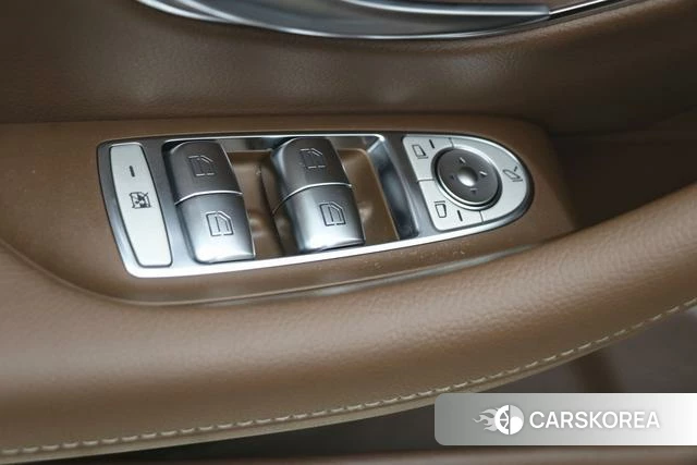 Mercedes-Benz E-class id 3919584 из Китая 13