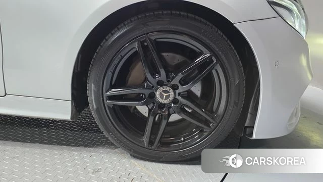 Mercedes-Benz E-Class W213 id 4520000 из Кореи 13