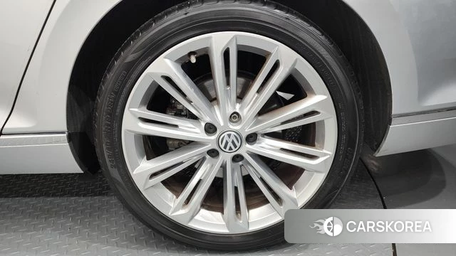 Volkswagen Passat GT (B8) id 4318235 из Кореи 13