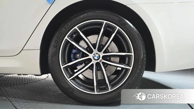 BMW 5 Series (G30) id 4864031 из Кореи 13