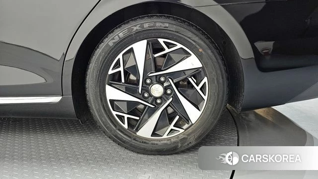 Hyundai The New Grandeur IG Hybrid id 4370780 из Кореи 13