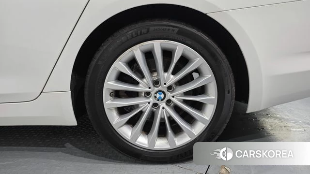 BMW 5 Series (G30) id 4615228 из Кореи 13