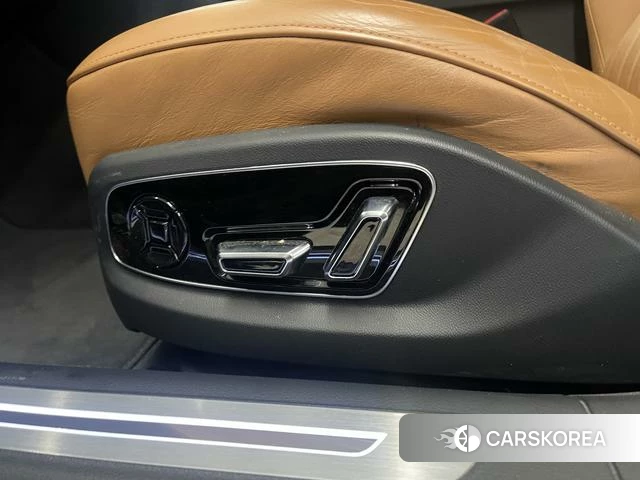 Audi A8 id 4272554 из Китая 13