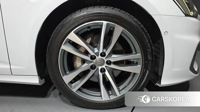 Audi A6 (C8) id 4541947 из Кореи 13