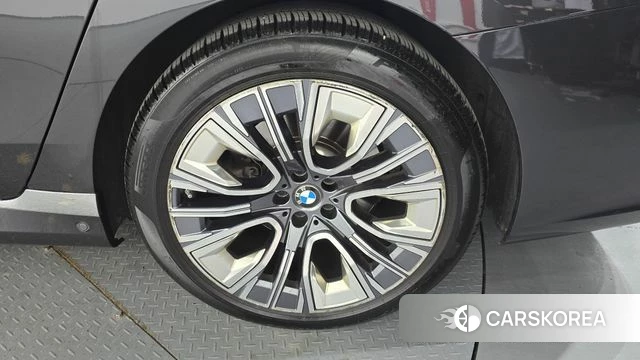 BMW 7 Series (G70) id 4315830 из Кореи 13
