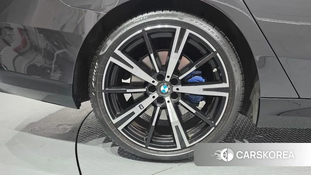 BMW 5 Series (G60) id 4354520 из Кореи 13