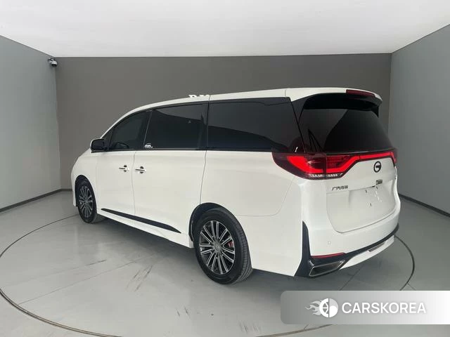 GAC Trumpchi Trumpchi M8 id 4241790 из Китая 13