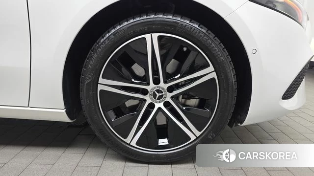 Mercedes-Benz A-Class W177 id 4571104 из Кореи 13