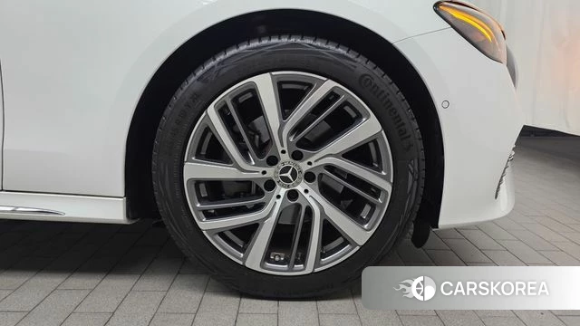 Mercedes-Benz E-Class W214 id 4533493 из Кореи 13