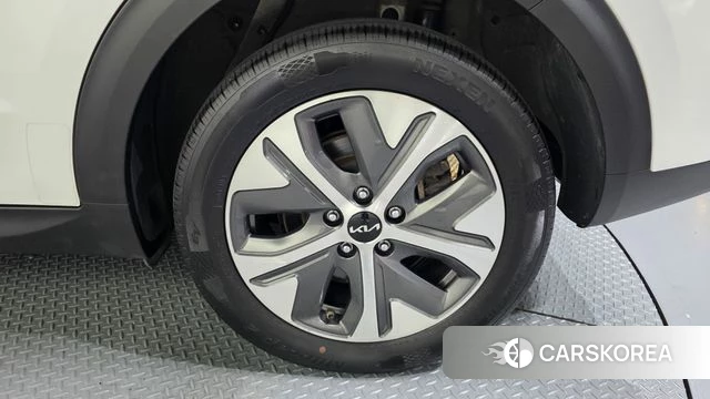 Kia Niro Plus id 4630704 из Кореи 13