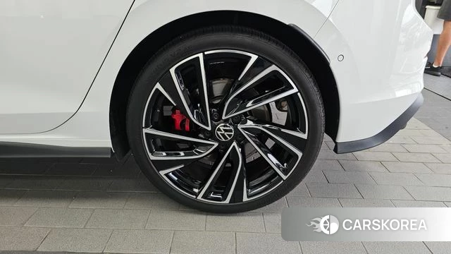 Volkswagen Golf 8th Generation id 4744346 из Кореи 13