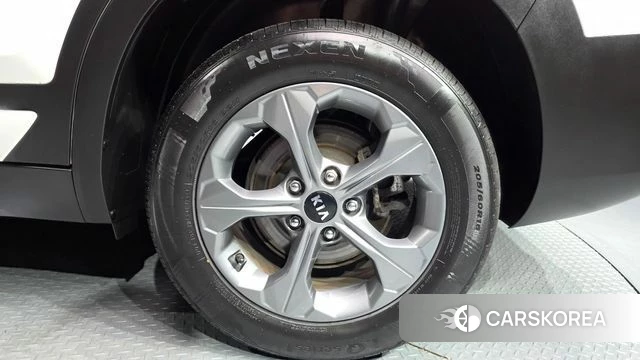 Kia Seltos id 4646808 из Кореи 13