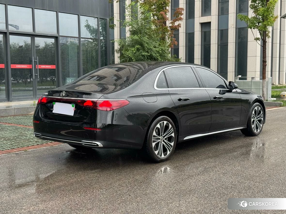 Mercedes-Benz E-class id 4487323 из Китая 13