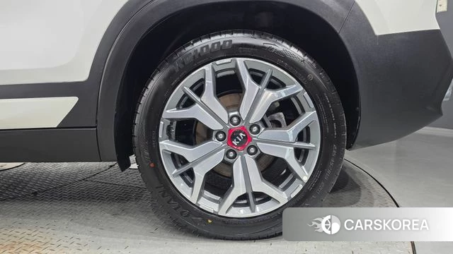 Kia Seltos id 4317477 из Кореи 13