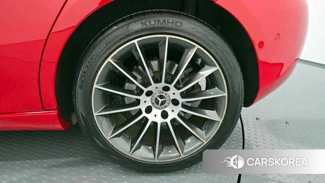Mercedes-Benz A-Class W177 id 4294555 из Кореи 13